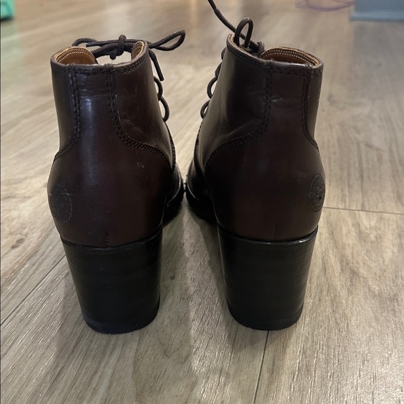 NWOB RANCH ROAD LEATHER ANKLE BOOTS
Starr Brown 7.5 - Picture 6 of 10